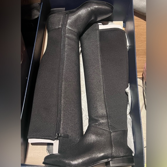 COLE HAAN DUTCHESS BOOT - Picture 4 of 4